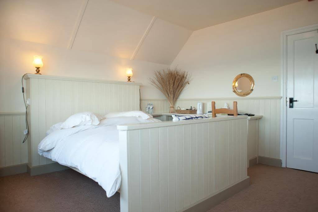 The Cricket Inn Beesands Exterior foto